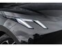 Lynk & Co 02 More 66 kWh | Klimaat warmtepomp | 445 km elektrisch bereik | Adaptive Cruise Control | Panoramadak | Harman Kardon Premium Audio Systeem | 360 graden camera | Dodehoekdetectie | Stoel/Stuurverwarming | Apple CarPlay/Android Auto | 20"LM-velgen | Elektrisch bedienbare voorstoelen met geheugenfunctie | Elektrisch bedienbare achterklep |