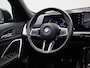 BMW iX1 xDrive30 Launch Edition 67 kWh M-PAKKET INTERIEUR & EXTERIEUR | PANORAMDAK | CAMERA | NAVIGATIE | SPORTSTOELEN | AMBIANTE VERLICHTING | STOEL & STUURVERWARMING | 20 INCH LMV | CLIMA | DAB | 12 MAANDEN BOVAG GARANTIE |