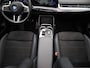 BMW iX1 xDrive30 Launch Edition 67 kWh M-PAKKET INTERIEUR & EXTERIEUR | PANORAMDAK | CAMERA | NAVIGATIE | SPORTSTOELEN | AMBIANTE VERLICHTING | STOEL & STUURVERWARMING | 20 INCH LMV | CLIMA | DAB | 12 MAANDEN BOVAG GARANTIE |