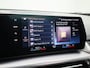BMW iX1 xDrive30 Launch Edition 67 kWh M-PAKKET INTERIEUR & EXTERIEUR | PANORAMDAK | CAMERA | NAVIGATIE | SPORTSTOELEN | AMBIANTE VERLICHTING | STOEL & STUURVERWARMING | 20 INCH LMV | CLIMA | DAB | 12 MAANDEN BOVAG GARANTIE |