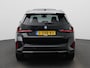 BMW iX1 xDrive30 Launch Edition 67 kWh M-PAKKET INTERIEUR & EXTERIEUR | PANORAMDAK | CAMERA | NAVIGATIE | SPORTSTOELEN | AMBIANTE VERLICHTING | STOEL & STUURVERWARMING | 20 INCH LMV | CLIMA | DAB | 12 MAANDEN BOVAG GARANTIE |