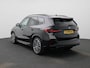 BMW iX1 xDrive30 Launch Edition 67 kWh M-PAKKET INTERIEUR & EXTERIEUR | PANORAMDAK | CAMERA | NAVIGATIE | SPORTSTOELEN | AMBIANTE VERLICHTING | STOEL & STUURVERWARMING | 20 INCH LMV | CLIMA | DAB | 12 MAANDEN BOVAG GARANTIE |