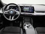 BMW iX1 xDrive30 Launch Edition 67 kWh M-PAKKET INTERIEUR & EXTERIEUR | PANORAMDAK | CAMERA | NAVIGATIE | SPORTSTOELEN | AMBIANTE VERLICHTING | STOEL & STUURVERWARMING | 20 INCH LMV | CLIMA | DAB | 12 MAANDEN BOVAG GARANTIE |