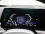 BMW iX1 xDrive30 Launch Edition 67 kWh M-PAKKET INTERIEUR & EXTERIEUR | PANORAMDAK | CAMERA | NAVIGATIE | SPORTSTOELEN | AMBIANTE VERLICHTING | STOEL & STUURVERWARMING | 20 INCH LMV | CLIMA | DAB | 12 MAANDEN BOVAG GARANTIE |