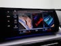 BMW iX1 xDrive30 Launch Edition 67 kWh M-PAKKET INTERIEUR & EXTERIEUR | PANORAMDAK | CAMERA | NAVIGATIE | SPORTSTOELEN | AMBIANTE VERLICHTING | STOEL & STUURVERWARMING | 20 INCH LMV | CLIMA | DAB | 12 MAANDEN BOVAG GARANTIE |
