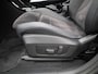 BMW iX1 xDrive30 Launch Edition 67 kWh M-PAKKET INTERIEUR & EXTERIEUR | PANORAMDAK | CAMERA | NAVIGATIE | SPORTSTOELEN | AMBIANTE VERLICHTING | STOEL & STUURVERWARMING | 20 INCH LMV | CLIMA | DAB | 12 MAANDEN BOVAG GARANTIE |