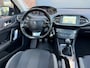 Peugeot 308 1.2 PureTech Style/ bj.2015 / panoramadak/navigatie/trekhaak/nieuwe distributie/cruise/NAP met 157586 km./APK 08/2027.