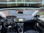 Peugeot 308 1.2 PureTech Style/ bj.2015 / panoramadak/navigatie/trekhaak/nieuwe distributie/cruise/NAP met 157586 km./APK 08/2027.