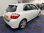 Toyota Auris 1.8 Full Hybrid Dynamic / DEALER ONDERHOUDEN / NETTE AUTO / AUTOMAAT