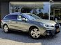 Subaru Outback 2.5i Premium | Adaptieve Cruise Control | Stoelverwarming | Harman/Kardon Audio | Navigatie |  Schuif/Kanteldak | Klimaat Controle | Trekhaak |