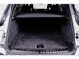 BMW iX xDrive40 Sportpakket - Trekhaak - Panoramadak - Multifunctionele stoelen voor - Getinte Ruiten -