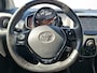 Toyota Aygo 1.0 VVT-i x-play | Airco | Geblindeerde achterruiten | 15" Velgen + all Season | Achteruitrijcamera | Elektrische ramen voor | Elektrisch verstelbare buitenspiegels |