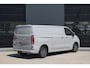 Ford E-Transit Custom 340 L2H1 Limited 71 kWh 218pk - 2x Schuifdeur - AGR Bestuurdersstoel - ACC - B&O - Navi - Stoel/Stuurverwarming - 360 Camera - Blindspot - Rijklaar