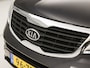 Kia Sportage 1.6 GDI SportPack (SCHERM, CLIMATE, GETINT GLAS, SPORTSTOELEN, TREKHAAK, PARKEERSENSOREN, CRUISE, NIEUWE APK, NIEUWSTAAT)