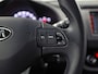 Kia Sportage 1.6 GDI SportPack (SCHERM, CLIMATE, GETINT GLAS, SPORTSTOELEN, TREKHAAK, PARKEERSENSOREN, CRUISE, NIEUWE APK, NIEUWSTAAT)