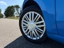 Volkswagen Up! 1.0 high up! BlueMotion | Navi | Stoelverwarming | 2e Eigenaar | Airco | 15" Velgen | Elektrisch pakket |