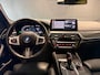 BMW 5-Serie Touring 530e Business Edition Plus M-Pakket|PANO|LASER|TREKHAAK|CARPLAY|CAMERA|PDC|SFEER|LEDER|MEMORY|DAB|19INCH|