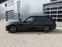 BMW 3-Serie Touring 330e / facelift/ m pakket/ head up / panoramdak / led