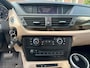 BMW X1 SDrive20i Business Automaat Pano Cruise PDC LMV Leer StoelVerwarming Nette Auto