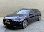 Audi A6 Avant 55 TFSI e Quattro S-edition Competition 367pk | Sportstoelen leder/alcantara | Virtual cockpit | Apple CarPlay | Navigatie | Adaptieve cruise | Lane assist | 19 inch velgen | LED | DAB | Stoel&stuurverwarming | Dodehoekdetectie | Elektrische achterklep | Volledig dealeronderhouden