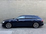 Audi A6 Avant 55 TFSI e Quattro S-edition Competition 367pk | Sportstoelen leder/alcantara | Virtual cockpit | Apple CarPlay | Navigatie | Adaptieve cruise | Lane assist | 19 inch velgen | LED | DAB | Stoel&stuurverwarming | Dodehoekdetectie | Elektrische achterklep | Volledig dealeronderhouden
