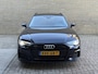 Audi A6 Avant 55 TFSI e Quattro S-edition Competition 367pk | Sportstoelen leder/alcantara | Virtual cockpit | Apple CarPlay | Navigatie | Adaptieve cruise | Lane assist | 19 inch velgen | LED | DAB | Stoel&stuurverwarming | Dodehoekdetectie | Elektrische achterklep | Volledig dealeronderhouden