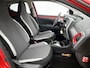 Toyota Aygo 1.0 VVT-i x-Joy Cabrio Dak | Dealer onderhouden | Climate Control | 15" Velgen | Apple CarPlay/Android Auto | Achteruitrijcamera | Automatische verlichting | Elektrisch verstelbare Spiegels |