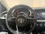 Toyota Aygo X 1.0 VVT-i S-CVT Play BTW auto, Orgineel Nederlandse auto, Automaat, Camera. Applecarplay/android auto, 1e Eigenaar, Adaptieve cruise control, Dealer onderhouden