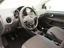 Volkswagen Up! 1.0 BMT up! beats | Zonnedak | Climate Control | Lichtmetalen velgen met 4-seizoenenbanden | Metaalkleur |