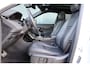 Land Rover Range Rover Evoque 1.5 P300e AWD R-Dynamic HSE Black Optiek | panoramadak | meridian | adap. cruise | camera | keyless