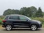 Volkswagen Tiguan 2.0 TSI 4Motion R-Line Automaat - Black Pearl - Panorama/Leder - Topstaat
