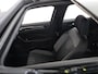 Volkswagen T-Roc 1.5 TSI R-Line Edition 150PK DSG | Panorama dak | Camera | Apple carplay | PDC|