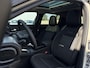 Jeep Avenger Summit EV 54kWh 156pk | 8 JAAR GARANTIE! | SCHUIF/KANTELDAK | WARMTEPOMP | ELEKTR. A.KLEP | STOELVERW. | ADAPTIVE CRUISE | NAVI | CLIMA | APPLE CARPLAY / ANDROID AUTO |