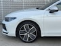 Volkswagen Passat Variant 1.5 eHybrid 204PK DSG R-Line Edition / Resterende Fabrieksgarantie tot 30-09 2029 / Trekhaak / Harman Kardon / Head-up Display / Ergo Active / 19'' LMV / VW