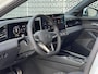 Volkswagen Passat Variant 1.5 eHybrid 204PK DSG R-Line Edition / Resterende Fabrieksgarantie tot 30-09 2029 / Trekhaak / Harman Kardon / Head-up Display / Ergo Active / 19'' LMV / VW