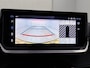 Peugeot 208 GT Hybrid 145pk Automaat | Navigatie | 360° Camera | Climate Control | Adaptieve Cruise Control | Parkeersensoren v+a | Armsteun | Keyless | Full Led koplampen | Dodehoeksensor| Leder/stof sportstoelen | Bluetooth | Draadloze Apple CarPlay / Android Auto + telefoonlader | DAB+ radio | Donker getint glas | 17" lichtmetalen velgen |