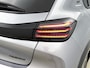 Peugeot 208 GT Hybrid 145pk Automaat | Navigatie | 360° Camera | Climate Control | Adaptieve Cruise Control | Parkeersensoren v+a | Armsteun | Keyless | Full Led koplampen | Dodehoeksensor| Leder/stof sportstoelen | Bluetooth | Draadloze Apple CarPlay / Android Auto + telefoonlader | DAB+ radio | Donker getint glas | 17" lichtmetalen velgen |