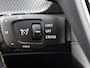 Peugeot 208 GT Hybrid 145pk Automaat | Navigatie | 360° Camera | Climate Control | Adaptieve Cruise Control | Parkeersensoren v+a | Armsteun | Keyless | Full Led koplampen | Dodehoeksensor| Leder/stof sportstoelen | Bluetooth | Draadloze Apple CarPlay / Android Auto + telefoonlader | DAB+ radio | Donker getint glas | 17" lichtmetalen velgen |