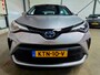 Toyota C-HR / C-HR+ 1.8 Hybrid Adventure + Dealer OH|Keyless|Camera|Navi|Apple|Android|DAB|Dodehoek|Lane|LED|18"LMV