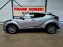 Toyota C-HR / C-HR+ 1.8 Hybrid Adventure + Dealer OH|Keyless|Camera|Navi|Apple|Android|DAB|Dodehoek|Lane|LED|18"LMV