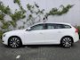 Volvo V60 2.0 T3 Polar+ Dynamic | Trekhaak | Parkeersenoren | Bi-Xenon Adaptief | Lederen Bekleding | Stoelverwarming | Sportstoelen | Climate Control | Cruise Control | Navigatie | Bluetooth