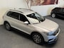 Volkswagen Tiguan 1.4 TSI eHYBRID 245 PK DSG NAVIGATIE ADAPTIVE CRUISE CONTROL STOEL EN STUUR VERWARMING APPLE CARPLAY/ANDROID RIJSTROOKSENSOREN DODEHOEKSENSOREN PDC  ZEER MOOI !! CC