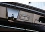 Volvo XC60 T8 Plug-in hybrid AWD Ultra Dark Executive Edition | Google | Long Range | Bowers & Wilkins Audio | Luchtvering | Gelamineerd Zijruiten Rondom | Stoelmassage & Ventilatie | Getint Glas | LED Koplampen | Stoel-/Stuurverwarming | Dodehoekdetectie | Keyless | Zitverlenging | 22" LM