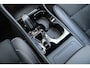 Volvo XC40 T2 R-Design | Verwarmbare Vooruit | Stuurverwarming | Stoelverwarming | Trekhaak | All-Season Banden | Leder/Alcantara Bekleding | Zwart Dak | BLIS | Keyless | Elektrische Achterklep | Adaptieve Cruise Control | Pilot Assist |