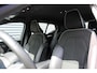 Volvo XC40 T2 R-Design | Verwarmbare Vooruit | Stuurverwarming | Stoelverwarming | Trekhaak | All-Season Banden | Leder/Alcantara Bekleding | Zwart Dak | BLIS | Keyless | Elektrische Achterklep | Adaptieve Cruise Control | Pilot Assist |