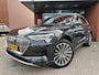 Audi E-tron 55 quattro Advanced edition Plus 95 kWh DEALER ONDERHOUDEN!! // PANO/SCHUIFKANTELDAK // FULL LED // NAVI + CARPLAY // MEMORY // CAMERA // PDC V+A // ADAPTIVE CRUISE