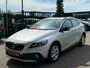 Volvo V40 Cross Country 1.5 T3 Momentum Automaat zeer netjes navigatie parkeer sensor cruis control