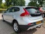 Volvo V40 Cross Country 1.5 T3 Momentum Automaat zeer netjes navigatie parkeer sensor cruis control