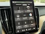 Volvo XC60 T6 Plug-in hybrid AWD Ultra Dark | Trekhaak | BLIS | HUD