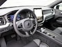 Volvo XC60 2.0 T6 Plug-in hybrid AWD Ultra Black Edition Automaat / Panoramadak / 360* camera / Head-up display / Trekhaak / Luchtvering